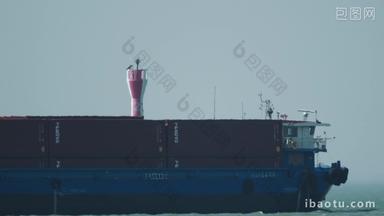 长江行驶拉着集装箱的货轮船实拍空镜